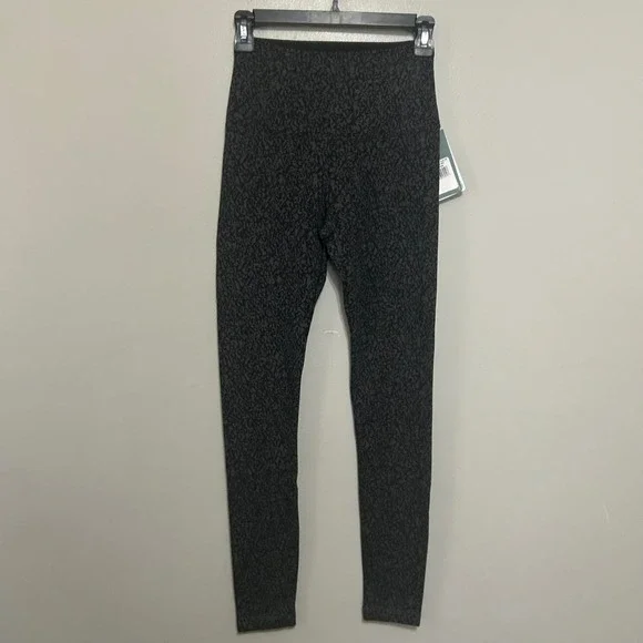 Lysse Sketch Animal Leggings Women XS Charcoal Black NEW High Waist Shaping - Picture 1 of 15